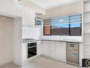 Modern Three Bedroom Grannyflat !