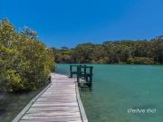 MODERN THREE BEDROOM TOWNHOUSE