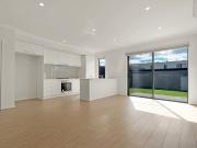 Modern Three Bedroom Townhouse in a Prime Craigieburn...