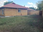 Modern Three Bedroom Townhouse to rent Sinoville