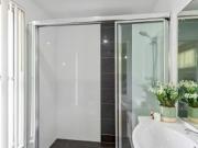 Modern Townhouse, Convenient Location