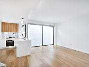 Modern Townhouse in Boutique Development
