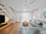 MODERN TOWNHOUSE IN RESORT STYLE COMPLEX