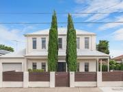 Modern Townhouse in the Heart of Geelong West Stylish...