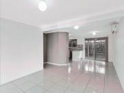 Modern Townhouse in well maintained complex