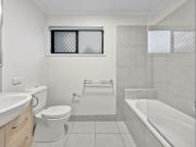 Modern Townhouse Living in Peaceful Everton Park