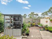 Modern Townhouse Living in the Heart of Melton!