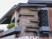 Modern Tropical 4 Bedroom House and Lot for Sale in Sun...