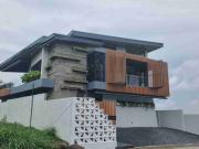 Modern Tropical Home for Sale in Sunvalley Estate...