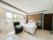 Modern Tropical Merville Park House in 4 Bedroom House...