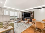 Modern turn key apartment in Kensington