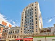 Modern Two Bedroom Apartment in Melbourne CBD with...