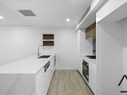 Modern Two Bedroom Apartment with Double Parking