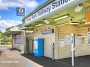 MODERN TWO BEDROOM APARTMENT with LIFT ACCESS & SECURE...