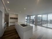 Modern Two Bedroom in Liverpool Central for Lease