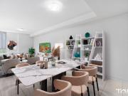 MODERN UNIT, PRIME LOCATION!