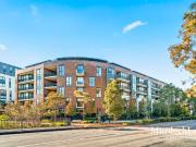 Modern Urban Retreat with Parkside Living. Walk To...