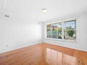 MODERN & WELL KEPT HOME IN A GREAT LOCATION