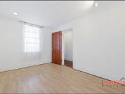 Modern & Well Located 2 Bedroom Pyrmont Home