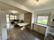 MODERN WOHNEN IM GRÜNEN: GROSSZÜGIGE 3 ZIMMER WOHNUNG...