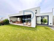 MODERNA CASA A ESTRENAR! ESTILO MEDITERRÁNEO EN CONDOMINIO