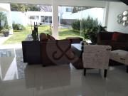 Moderna casa al norte de Cuernavaca