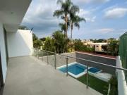Moderna Casa dentro de Fracc.con doble seguridad!