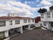 Moderna casa en condominio