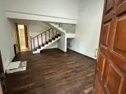 Moderna Casa en Dos Niveles Venta en Barrio Los Platanos