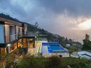 MODERNA CASA EN LAS PALMAS CON VISTA A MEDELLIN,...