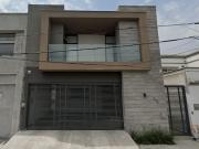 Moderna Casa En Remate, Oportunidad Única Excelente...