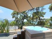 Moderna casa en Venta