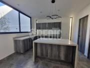 Moderna casa en venta con Roof Garden