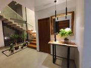 Moderna casa grande en VENTA en esquina con increíbles...