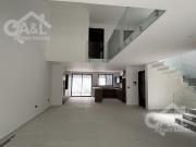 Moderna Casa en Venta en Fraccionamiento Paseo Real