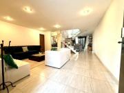MODERNA CASA EN VENTA FRACCIONAMIENTO LOMAS DE...