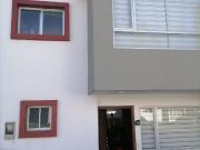 MODERNA CASA EN VENTA, SECTOR LA ARMENIA
