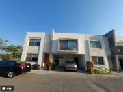 MODERNA CASA,FRACCIONAMIENTO CON VIGILANCIA EN JIUTEPEC...