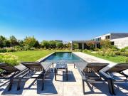 Moderna casa full equipada en condominio Viñas de Chicureo