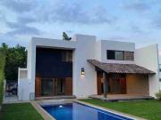 Moderna casa Nueva en el Fraccionamiento Campo Alegre