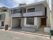 Moderna Casa Nueva en Fracc. Club de Golf La Loma SLP