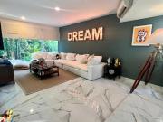 MODERNA CON JARDIN PRIVADO, AMPLIA TERRAZA Y PANELES...