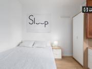 Moderna habitación en alquiler en apartamento de 3...