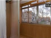 Moderna habitación en alquiler en apartamento de 6... Moderna habitación en alquiler en apartamento de 6...