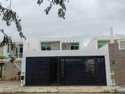 MODERNA magnifica amplia casa zona norte $47000 4... MODERNA magnifica amplia casa zona norte $47000 4...