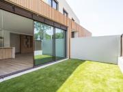 Moderna Moradia em Banda: O Refúgio Perfeito para a Sua...