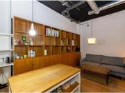 Moderna Oficina Loft en Granada, Ideal para Profesionales