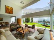 MODERNA RESIDENCIA CUATRO DORMITORIOS EN SUITE ACABADOS...