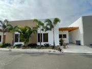 Moderna Residencia de 3 Dormitorios en el Prestigioso...