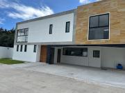 Moderna residencia en Venta en Metepec